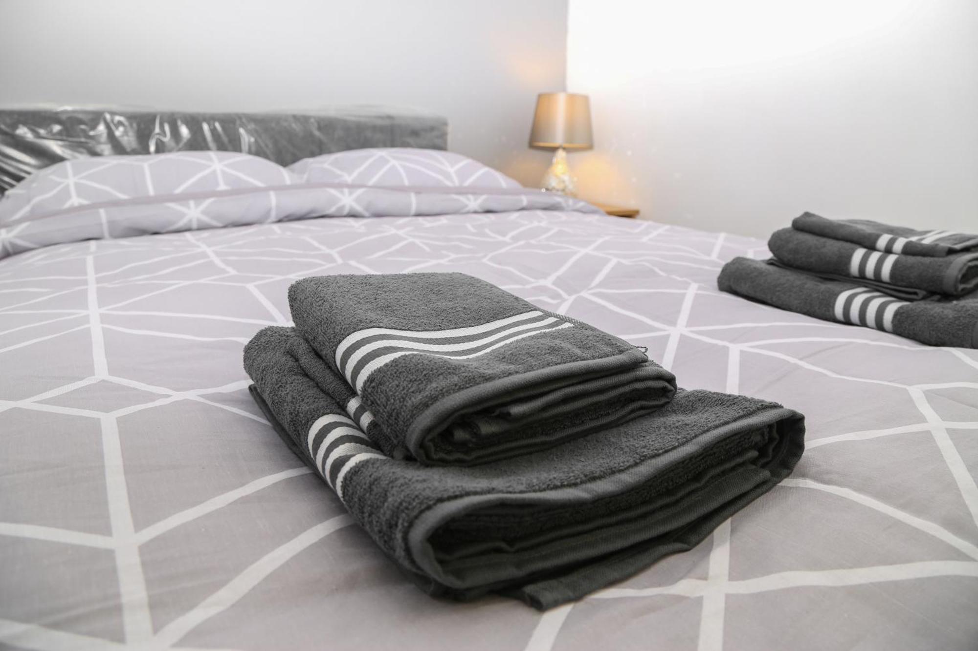 Luxurious & Lavish Salford Quays Free Parking Apartment Manchester Exterior photo